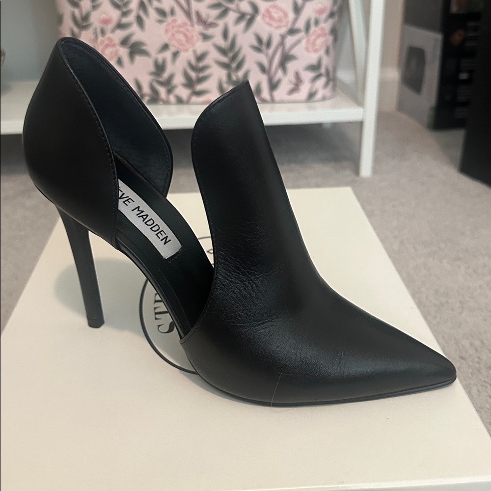 Steve Madden Dolly Cutout Heels
